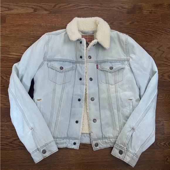 NWT Levi's Cream Sherpa Lined Jacket - Picture 1 of 5